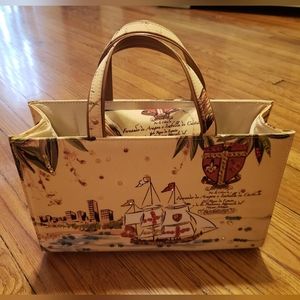 Vintage Style Cream Purse with Nautical Design.
